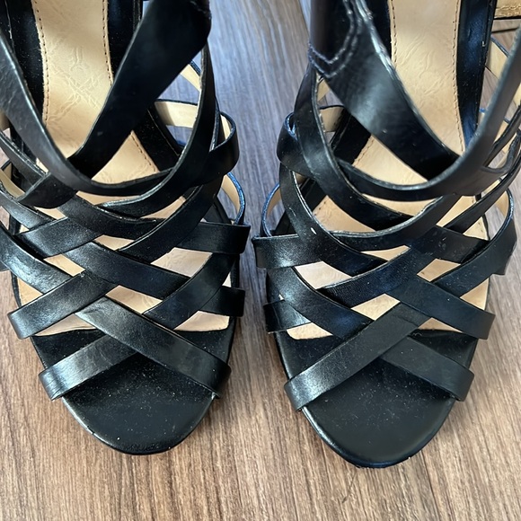 LAMB Vintage Heels with Zipper - Picture 4 of 8